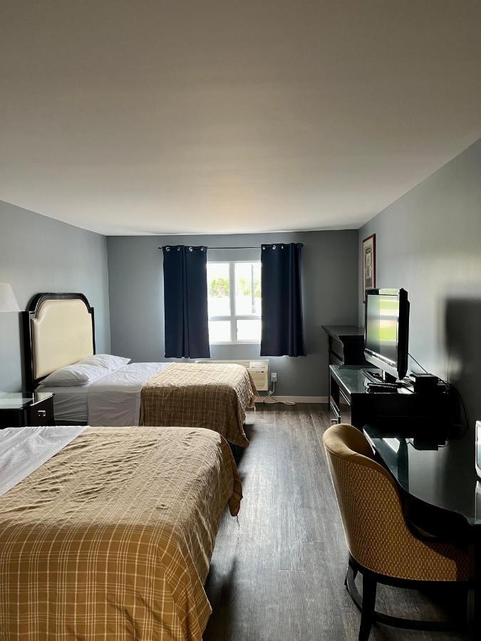 Hwy 17 Hotel Вава Экстерьер фото