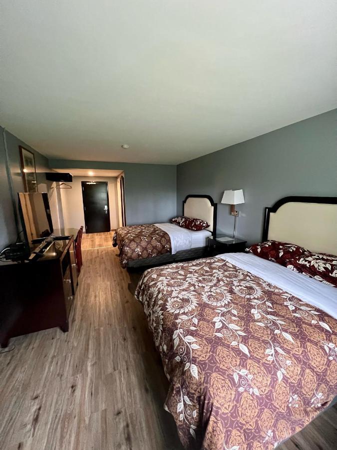 Hwy 17 Hotel Вава Экстерьер фото